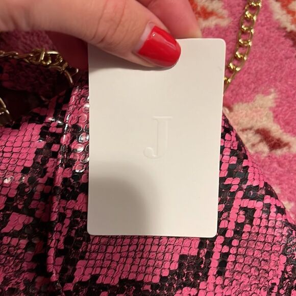 Brand New Faux Pink Snake Skin Crossbody/ Clutch with Gold Chain - Picture 9 of 9